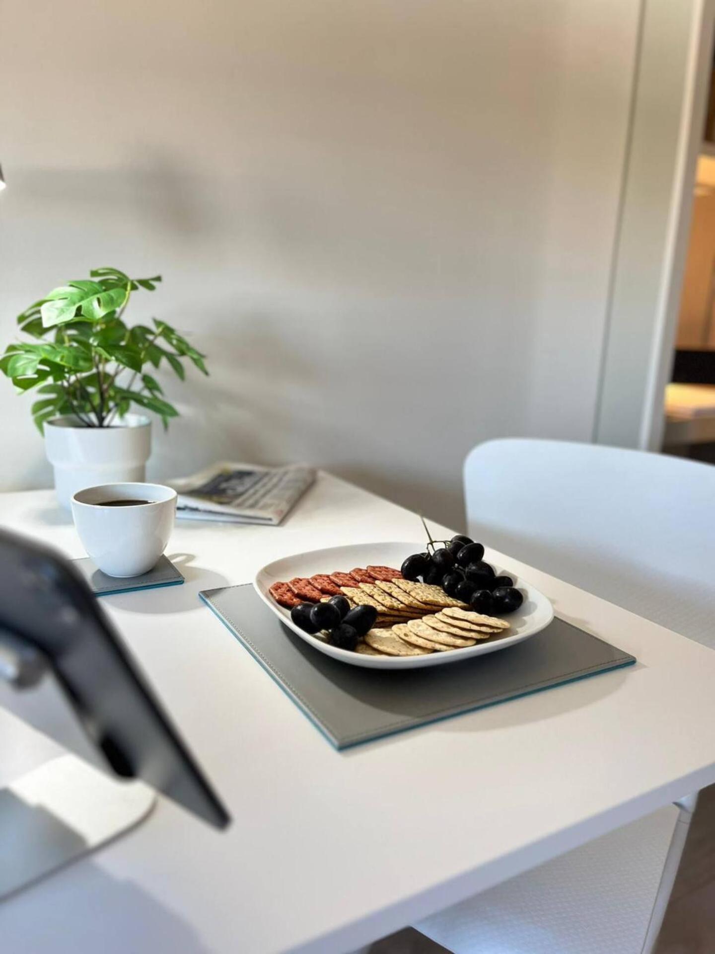 Apt 12 Luxury Living Chic Studio Steps From Beach Hove Exteriér fotografie